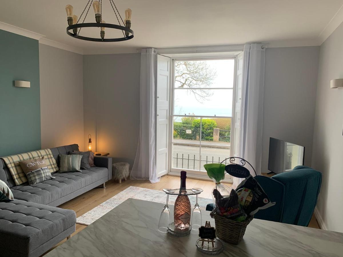Beautiful Flat With Harbour Views 텐비 외부 사진