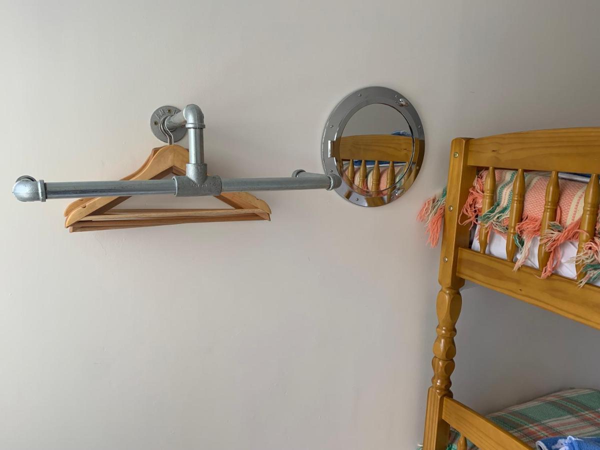 Beautiful Flat With Harbour Views 텐비 외부 사진