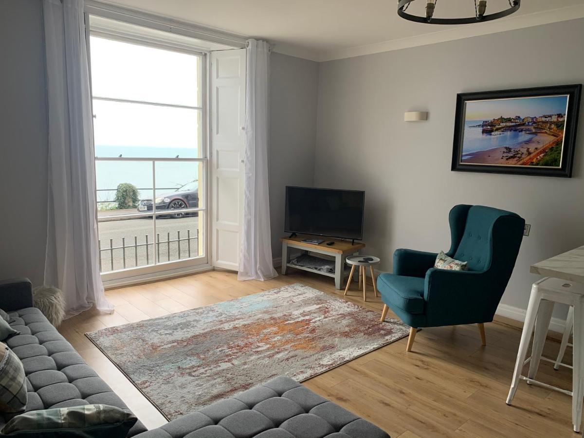 Beautiful Flat With Harbour Views 텐비 외부 사진